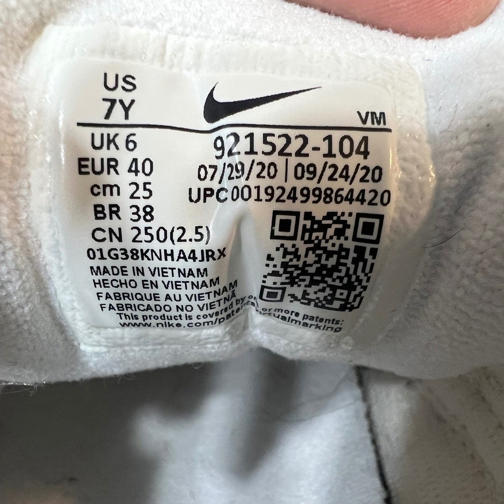 Nike‎ Air Max 97 Triple White Silver Sneakers 921733-100 Big Kids - Picture 9 of 9